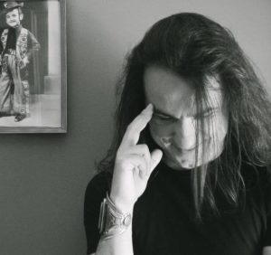 Νίκος Γκαραβέλας Mr. MidNight