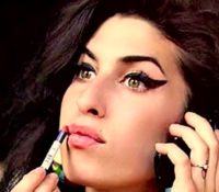 Amy Winehouse Το στιλ της βγαίνει σε Πλειστηριασμό.