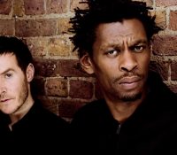 Massive Attack αφαιρούν από το Spotify τα δικαιώματα της Μουσικής τους